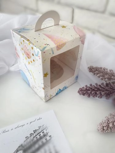 Коробка под 1 капкей с ложементом и окном, 9,5х9,5х12,5 см, "Праздник"