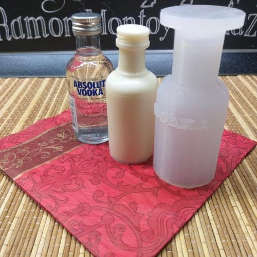 Силиконовая форма "Водка" 