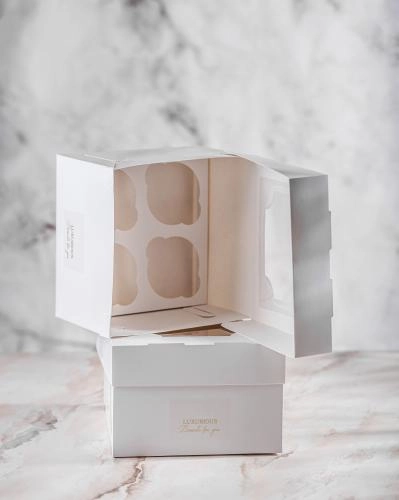 Коробка под капкейки "LUXURIOUS" 16,5х16,5х11см (на 4 шт)