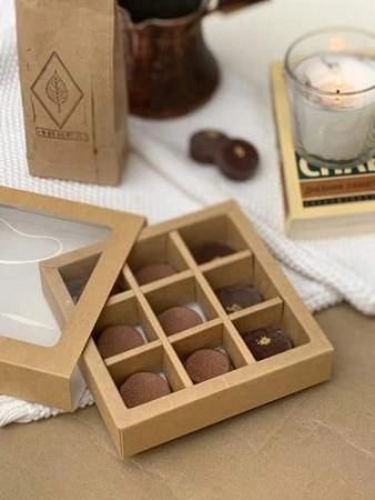 Коробка с обечайкой на 9 конфет, 13,5х13,5х3,5 см ,крафт