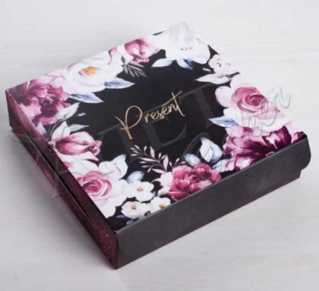 Коробка для печенья и пряников "Present", 14х14х3,5 см 