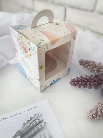 Коробка под 1 капкей с ложементом и окном, 9,5х9,5х12,5 см, "Праздник"